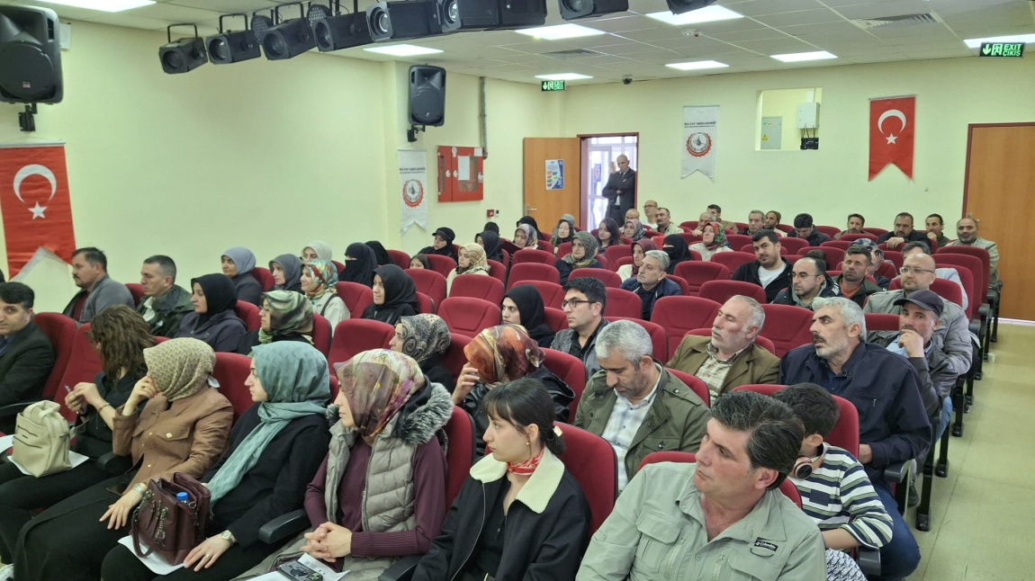 Okulumuzda Veli Toplantısı Yapıldı